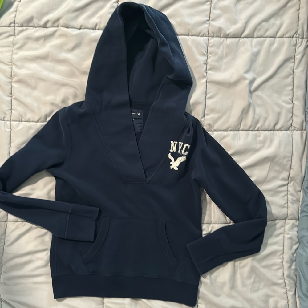 American Eagle navy sweatshirt
